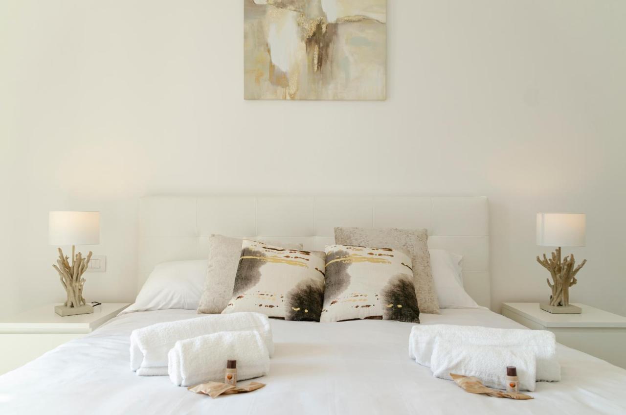 Apulialux - Exclusive And Modern City View, Private Parking Apartamento Bari Exterior foto